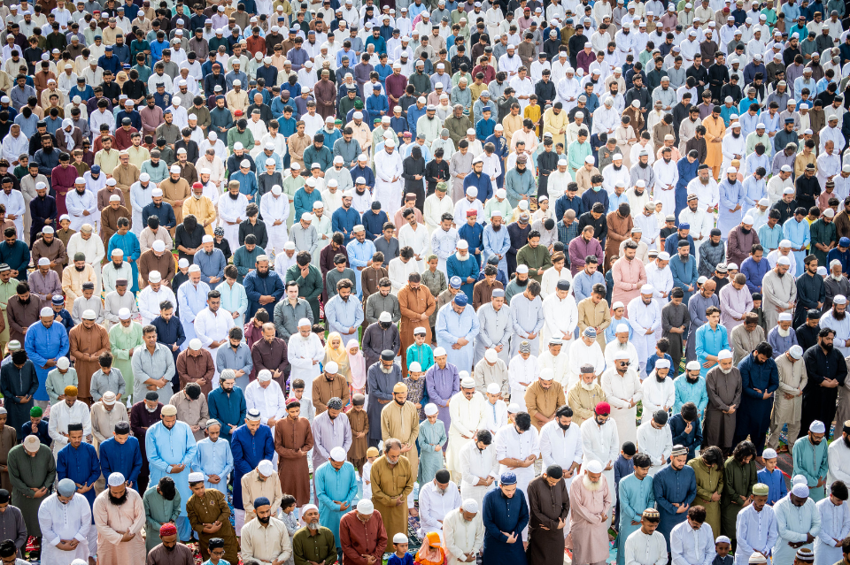 SIAPA LAYAK BERIJTIHAD?