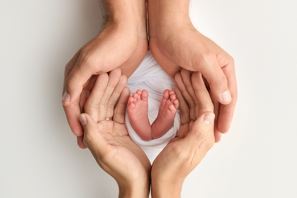 CINTA SAJA TIDAK CUKUP UNTUK SELAMATKAN ANAK KITA