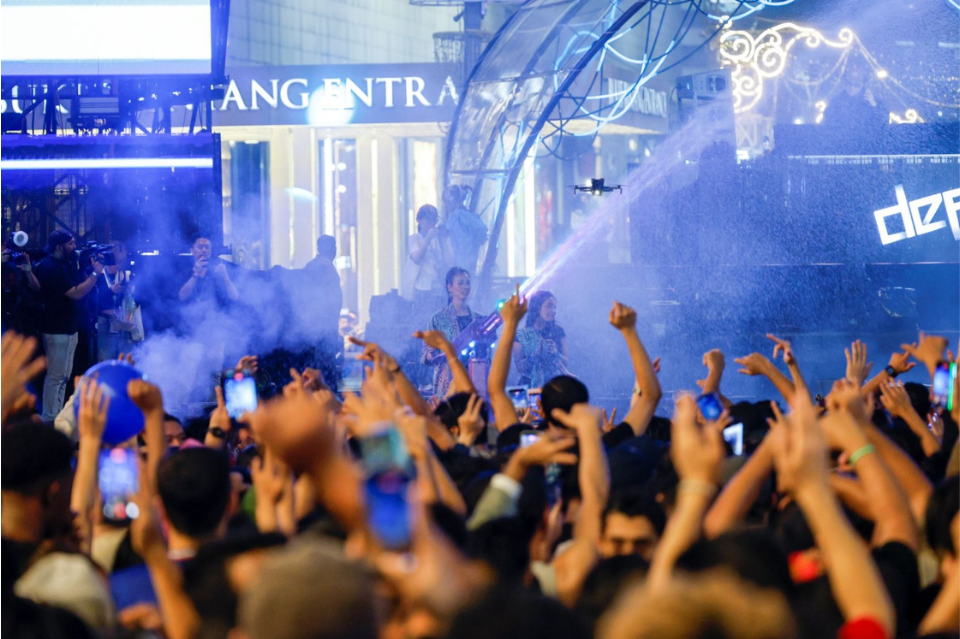 PESTA RAIN RAVE BUKIT BINTANG:SATU PENGKHIANATAN TERHADAP UMAT ISLAM