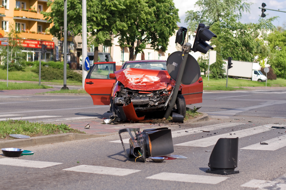 ELAK KEMALANGAN BANYAK  BERDOA